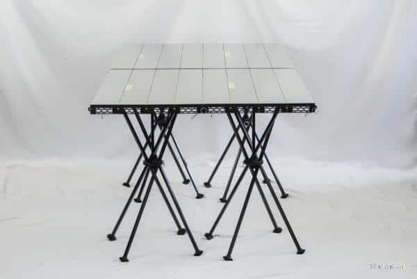 4 TakTables™ connected to make a 6 person table